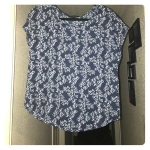 Elegant shirt. Great for work